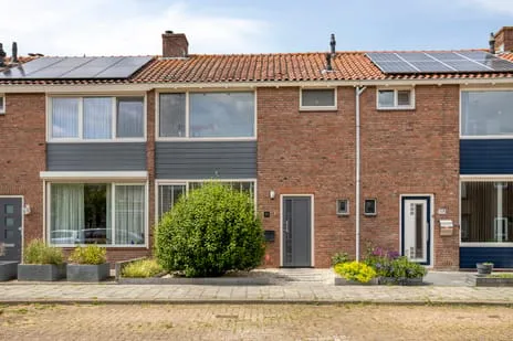 Terraced house for sale: Perestraat 11, Goes-Zuid Goes