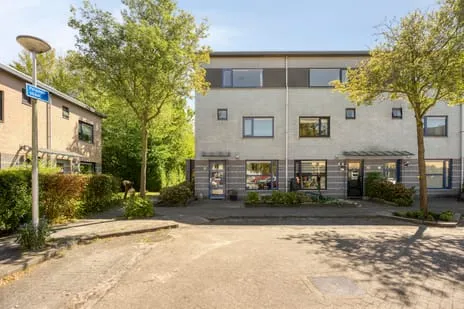 Hoekwoning te koop: Pergolesistraat 77, Holtenbroek III Zwolle