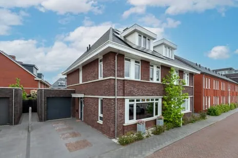 Twee-onder-één-kap te koop: Persimoenstraat 63, Rijnvliet Utrecht