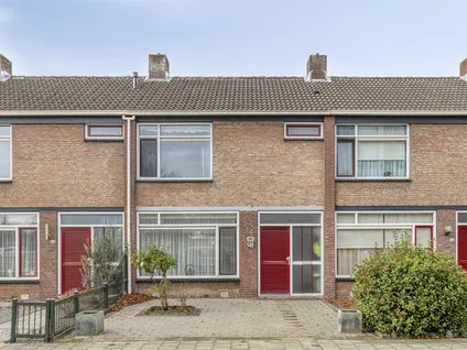 Tussenwoning te koop: Peter van Anrooylaan 27, Oudelandse Hoeve Terneuzen