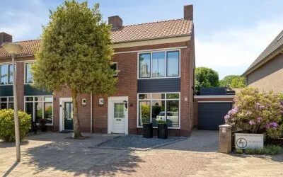Corner house for sale: Peter van Anrooylaan 49, Bennekel-West, Gagelbosch Eindhoven