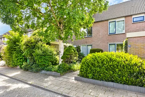 Tussenwoning te koop: Peter van Anrooystraat 24, Willem III Amersfoort