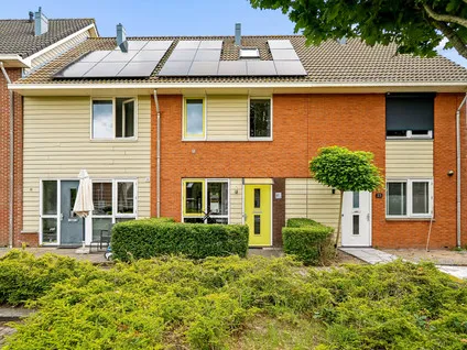 Tussenwoning te koop: Peter van Straatenhof 21, Stripheldenbuurt Midden- oost Almere