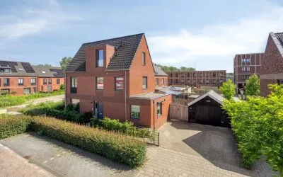 Vrijstaande woning te koop: Peterhof 17A, Hanzekwartier Dronten