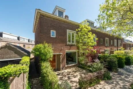 Hoekwoning te koop: Petrarcalaan 2, Oog in Al Utrecht