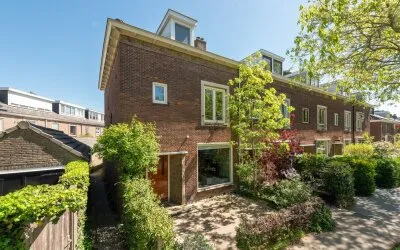 Hoekwoning te koop: Petrarcalaan 2, Oog in Al Utrecht