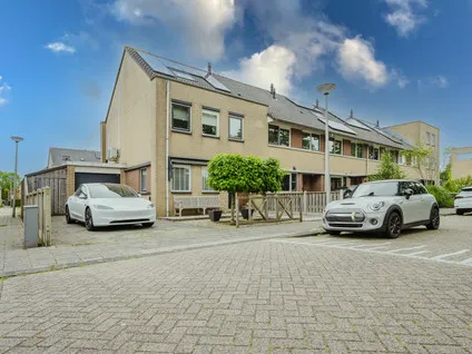 Hoekwoning te koop: Petronella Brugsmastraat 67, Maaswijk-Zuidwest Spijkenisse