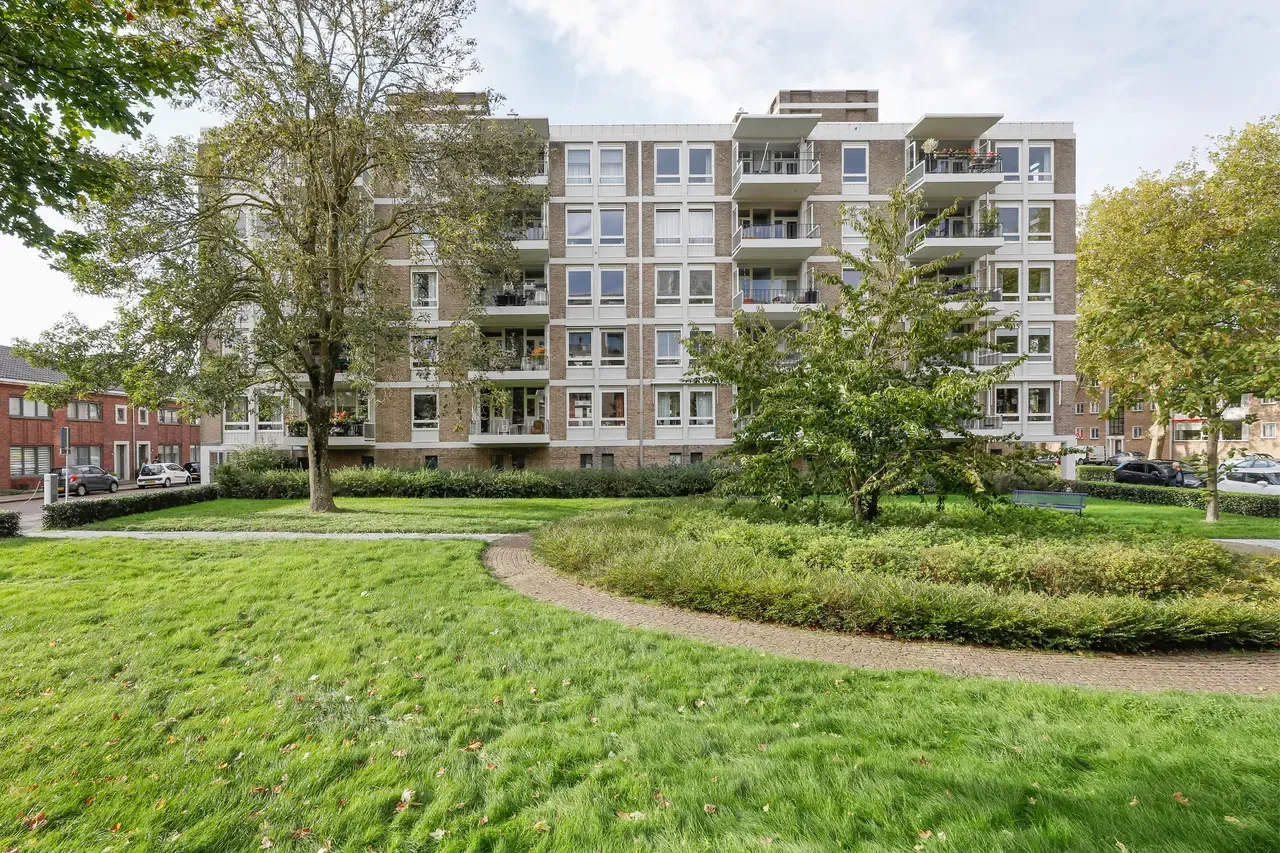 Appartement te koop: Pettelaarseweg 123, 'S-Hertogenbosch