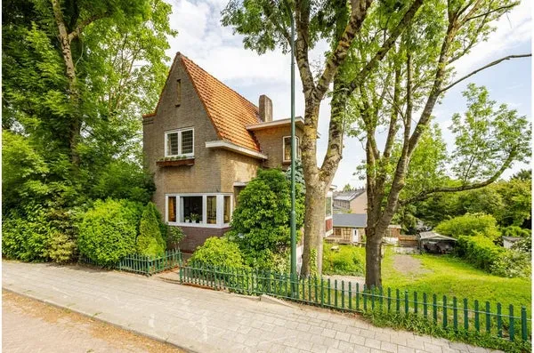 Vrijstaande woning te koop: Peulenstraat-zuid 38, Wielwijk-zuid Hardinxveld-Giessendam