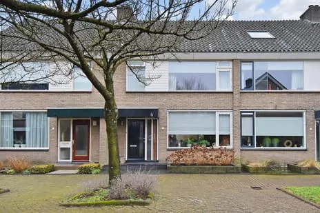 Tussenwoning te koop: Peuleyen 42, Groenswaard 2 Waddinxveen