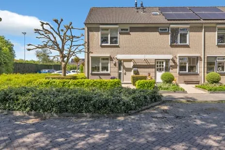 Hoekwoning te koop: Philips van Nassaustraat 1, Sleeuwijk west Sleeuwijk