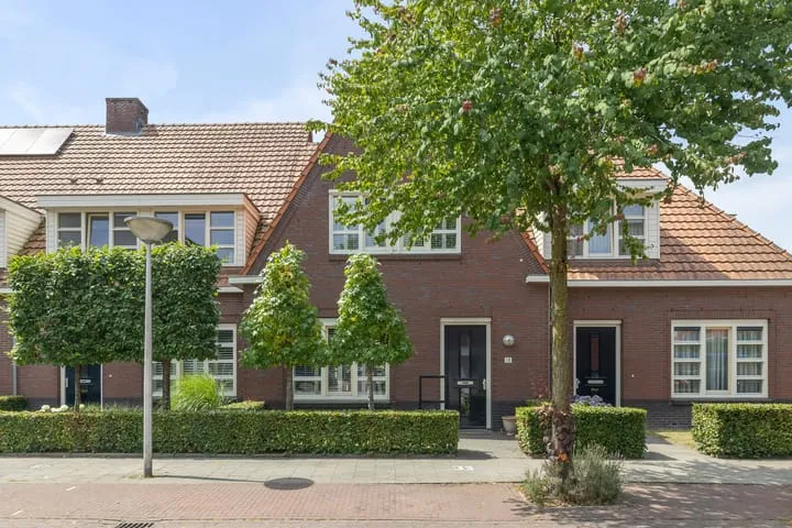 Tussenwoning te koop: Philips Vingboonsstraat 18, Prinsejagt Eindhoven