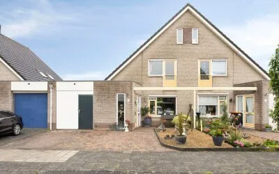 Tussenwoning te koop: Philipsgulden 6, De Munten Dronten
