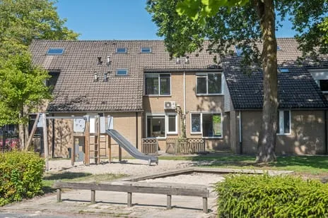 Tussenwoning te koop: Pierre Monteuxstraat 31, Sogtoenhoek Hengelo