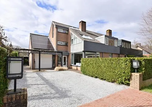 Twee-onder-één-kap te koop: Piersonlaan 10, Zuidereng Huizen