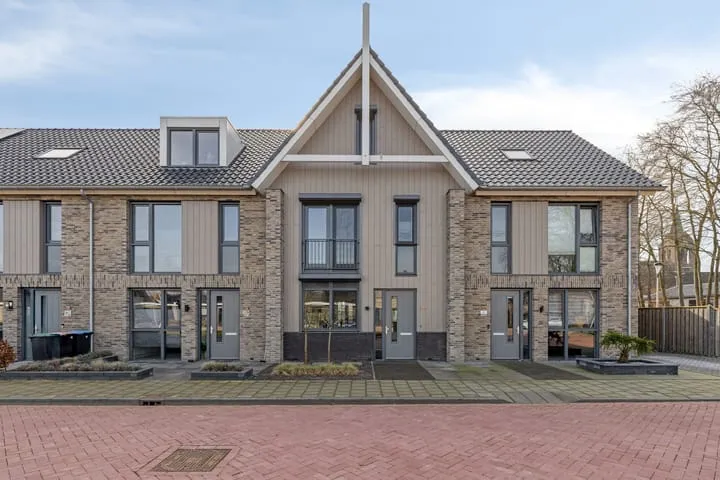Tussenwoning te koop: Piet Snoeijersstraat 6, Welberg Steenbergen (Nb)