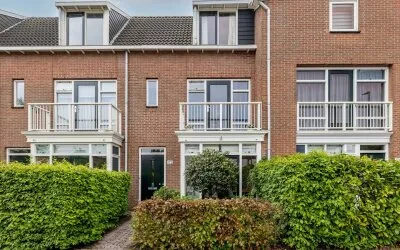 Tussenwoning te koop: Piet van de Polsingel 172, Terbregge Rotterdam