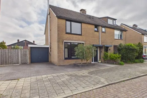 Hoekwoning te koop: Piet Heinstraat 19, Molenstraat Kloosterzande