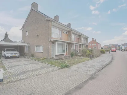 Hoekwoning te koop: Piet Heinstraat 37, Over de Gracht Delfzijl
