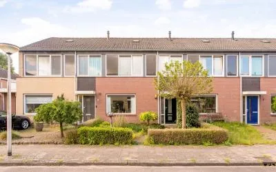 Tussenwoning te koop: Piet Heinstraat 5, De Pas Haaksbergen