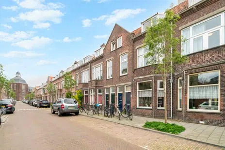 Appartement te koop: Piet Heinstraat 60, Zeeheldenbuurt Delft