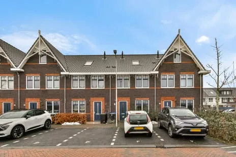 Tussenwoning te koop: Piet Kramerzoom 33, Boterdorpse Zoom Bergschenhoek