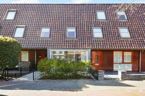 Tussenwoning te koop: Piet Krollaan 6, De Lanen 'S-Gravenhage