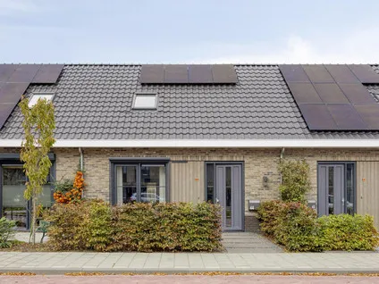 Tussenwoning te koop: Piet Snoeijersstraat 44, Steenbergen