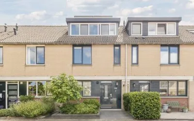 Tussenwoning te koop: Pieter Basstraat 5, Westerwatering Zuid Zaandam