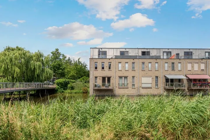 Hoekwoning te koop: Pieter Cheeuwenlaan 40, Waterwijk Beverwijk