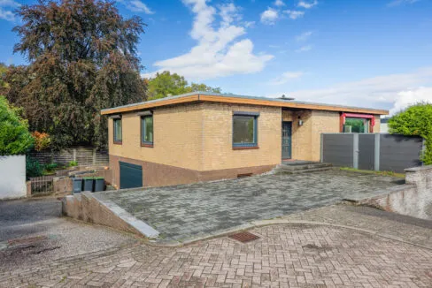 Vrijstaande woning te koop: Pieter de Hooghstraat 27, Kerkrade