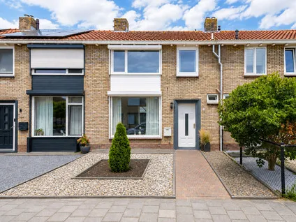 Tussenwoning te koop: Pieter de Hooghstraat 3, Noordpolder Terneuzen