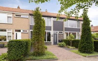 Tussenwoning te koop: Pieter de Hooghstraat 4, De Wheem Voorthuizen