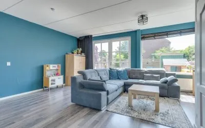 Tussenwoning te koop: Pieter Dekkerstraat 64, Winkel ten zuidoosten van de Dorpsstraat Winkel