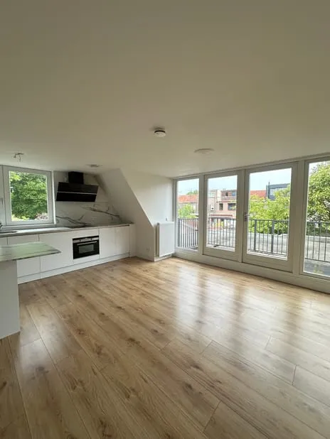 Appartement te huur: Pieter Janszstraat 5B, Van Gelderbuurt Velsen-Noord