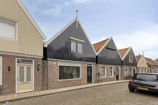 Terraced house for sale: Pieter Keukenstraat 8, Volendam-Oude kom Volendam