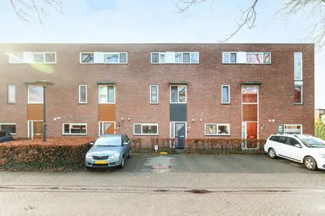 Tussenwoning te koop: Pieter Klaarhamerstraat 46, Op den Haar Deventer