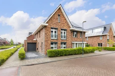 Semi-detached for sale: Pieter Lieftinckstraat 1, Staatsliedenkwartier Woerden