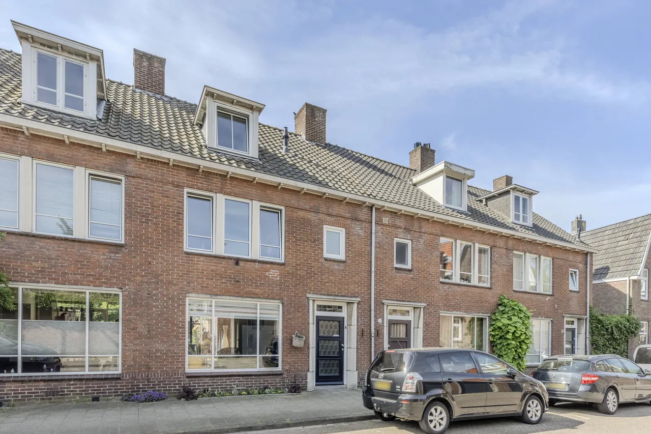 Tussenwoning te koop: Pieter Pauwstraat 8, Tilburg