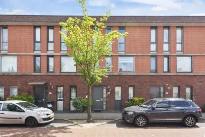 Tussenwoning te koop: Pieter Postsingel 217, Ruys de Beerenbrouckbuurt Amsterdam