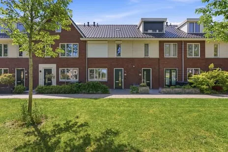 Tussenwoning te koop: Pieter van den Hoogenbandstraat 12, Harga Schiedam