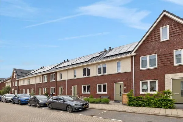 Tussenwoning te koop: Pieter van den Hoogenbandstraat 35, Harga Schiedam