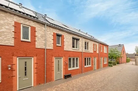 Tussenwoning te koop: Pieter van der Doesstraat 6, Oud-Beijerland Zeeheldenwijk Oud-Beijerland
