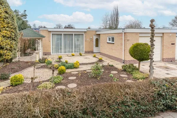 Koopwoning: Pieter C. Hooftstraat 22 in Kesteren - €495.000 - 146m²