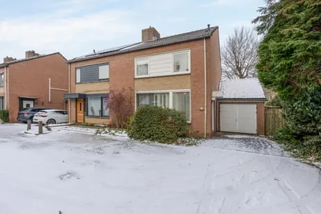 Hoekwoning te koop: Pieter de Hoogstraat 9, Elsloo Elsloo (Li)