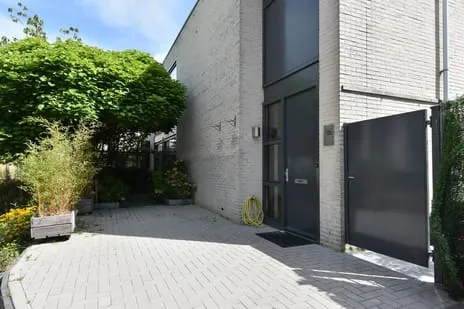 Tussenwoning te huur: Pieter de Voisstraat 16, Waldeck-Zuid 'S-Gravenhage