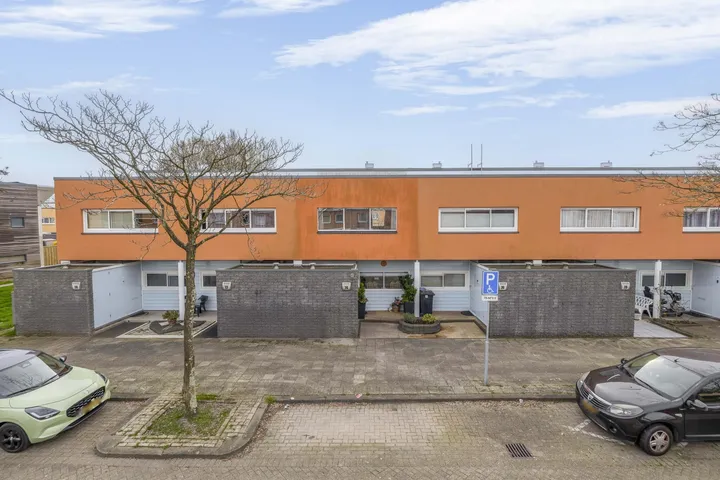 Tussenwoning te koop: Pieter Klapwijkstraat 24, Rotterdam