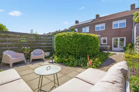 Tussenwoning te koop: Pieter Louwersestraat 9, Kern Oost-Souburg West Oost-Souburg
