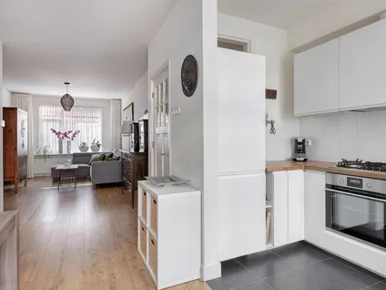 Appartement te huur: Pieter van den Zandestraat 25, 'S-Gravenhage