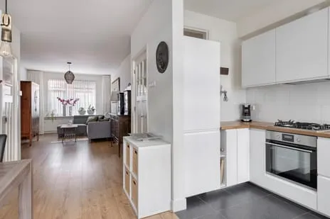 Appartement te huur: Pieter van den Zandestraat 25, 'S-Gravenhage